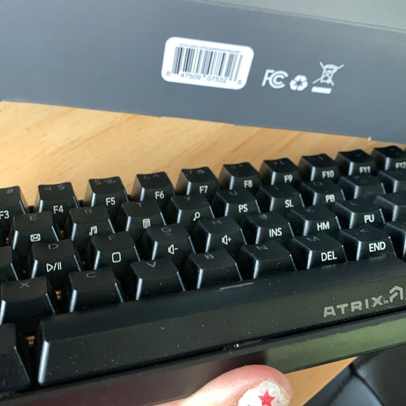 60% mechanical keyboard  compatible with PlayStation - Xbox - switch - PC - Picture 8 of 9